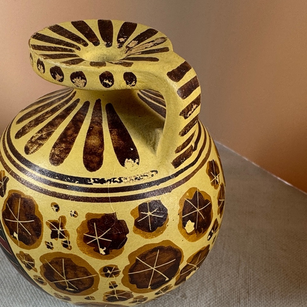 Vintage Handmade ceramic reproduction of an ancient Greek aryballos oil jar. - Picture 5 of 12